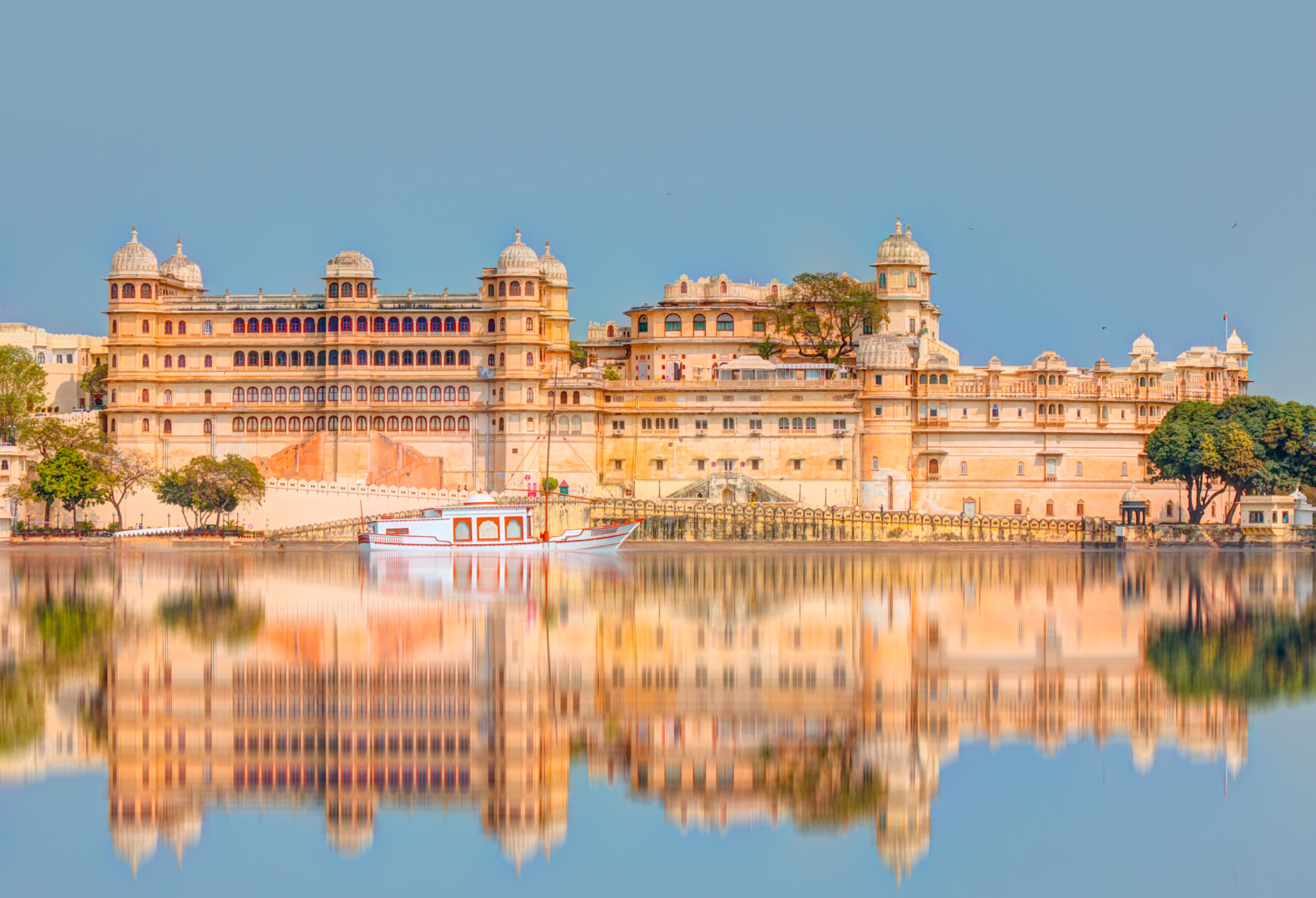 city-palace-udaipur