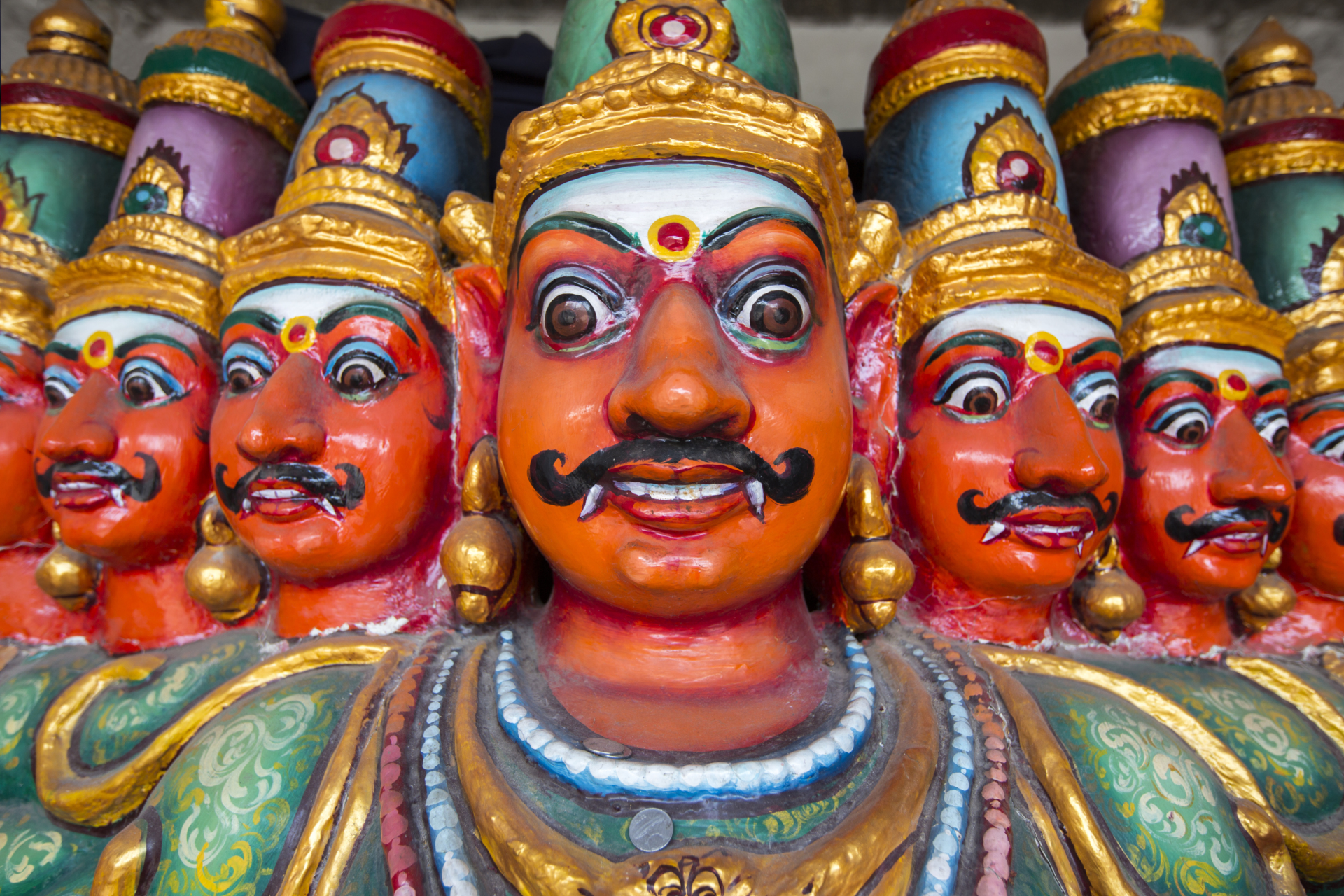 Kapaleeswarar-temple-chennai-statuts