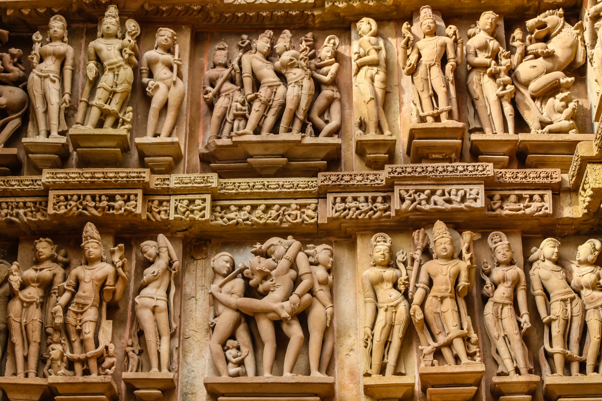 khajuraho-temples